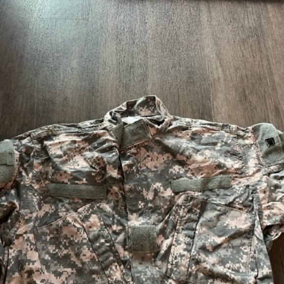 US Army Combat Shirt & Jacket Multicam USGI Military Flame Resistant Lot of 2 - Picture 8 of 8